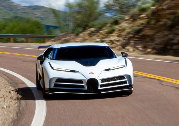 La Bugatti Centodieci finalise sa phase de test de résistance à la chaleur