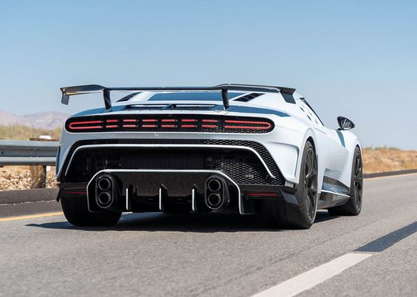 La Bugatti Centodieci finalise sa phase de test de résistance à la chaleur