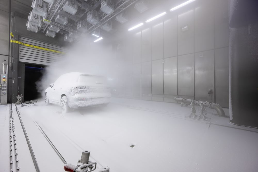 Le Mercedes Benz GLB en phase de test sous les températures les plus froides
