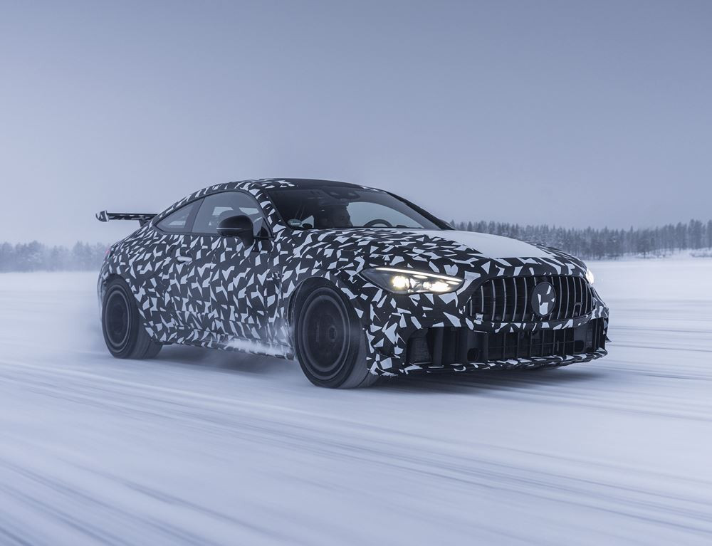 La future Mercedes-AMG démarre ses essais par temps froid en Suède