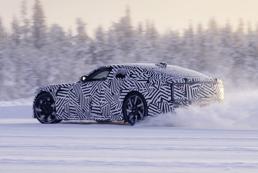 La Jaguar GT entame sa dernière session d'essais hivernaux