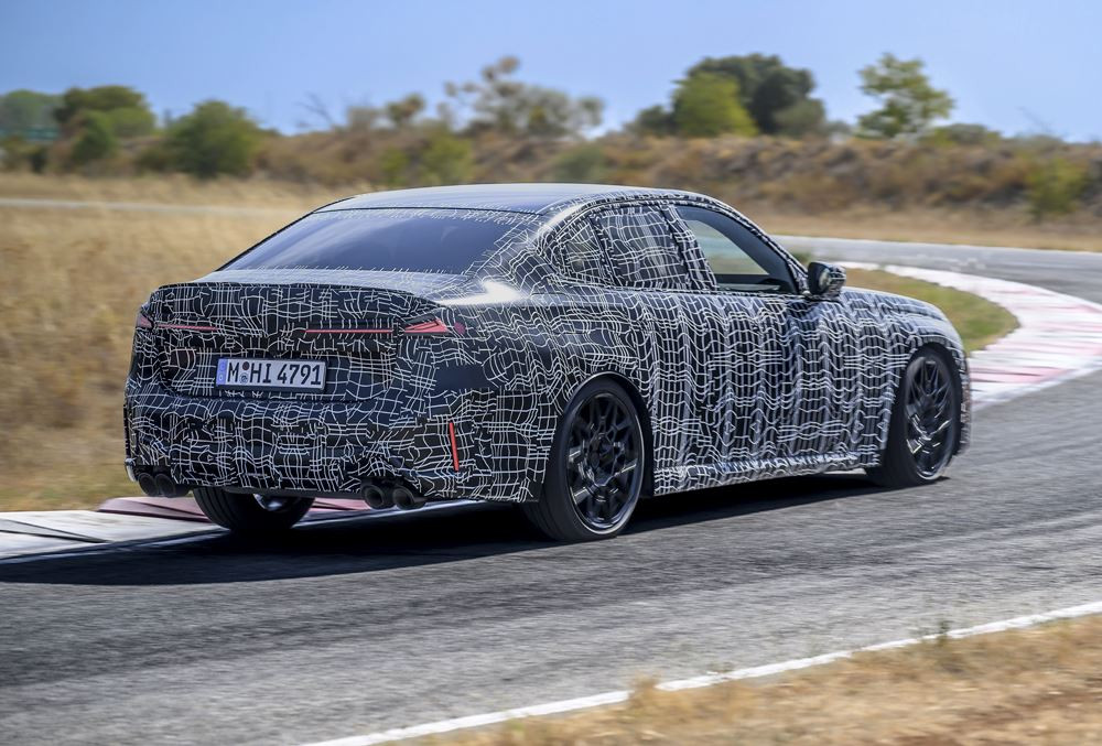 La BMW Série 3 à motorisation thermique achève sa mise au point dynamique