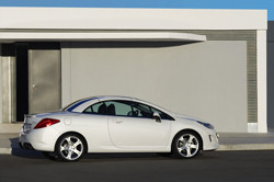 Peugeot lève le voile sur la nouvelle 308 CC