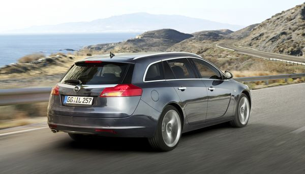 Opel dévoile l’Opel Insignia Sports Tourer