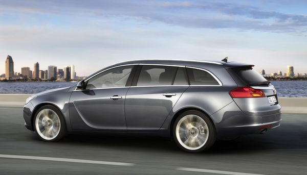 Opel dévoile l’Opel Insignia Sports Tourer