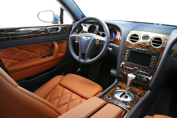 Bentley présente la nouvelle Continental Flying Spur Speed