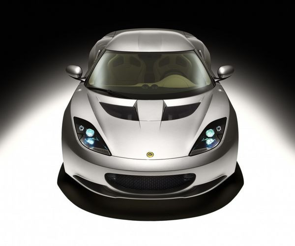 Lotus présente la nouvelle Evora