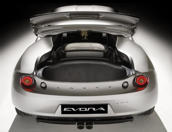 Lotus présente la nouvelle Evora