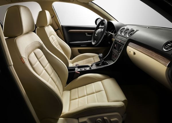 Première mondiale à Paris pour la Seat Exeo