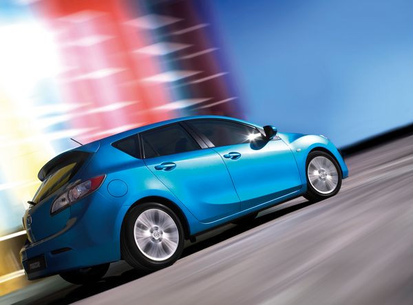 Mazda présente la nouvelle Mazda 3 5 portes au salon de l’automobile de Bologne