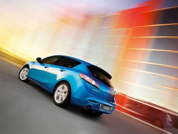 Mazda présente la nouvelle Mazda 3 5 portes au salon de l’automobile de Bologne