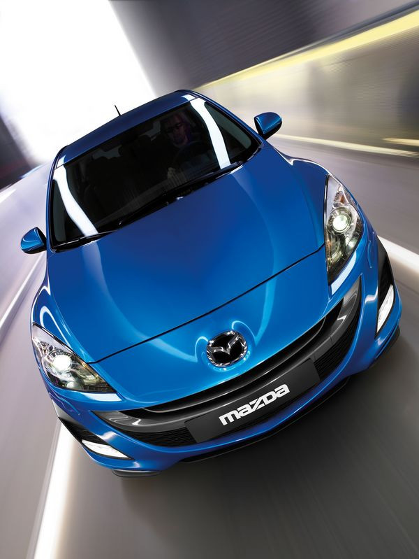 Mazda présente la nouvelle Mazda 3 5 portes au salon de l’automobile de Bologne