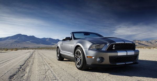 Ford présente la Mustang Shelby GT500 au salon de Détroit