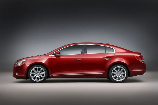 Buick présente la nouvelle Buick LaCrosse à Détroit