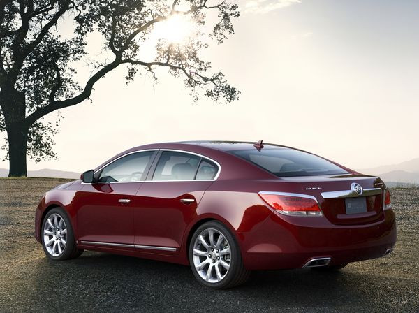 Buick présente la nouvelle Buick LaCrosse à Détroit