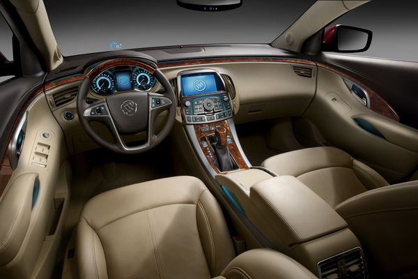 Buick présente la nouvelle Buick LaCrosse à Détroit