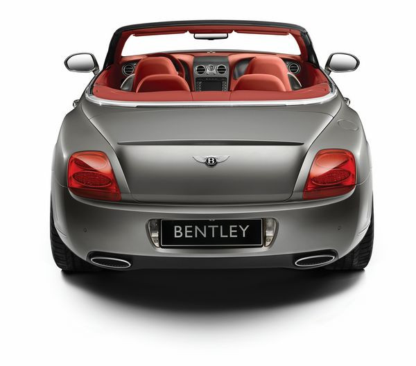 Bentley présente à Détroit la nouvelle Continental GTC Speed