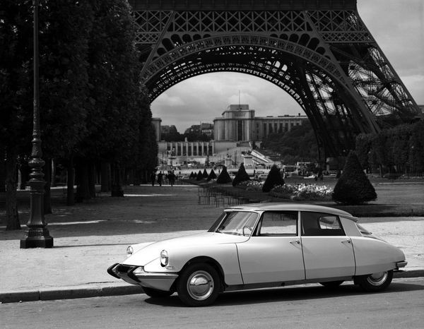 La 34e édition de Rétromobile ouvre ses portes pour 10 jours