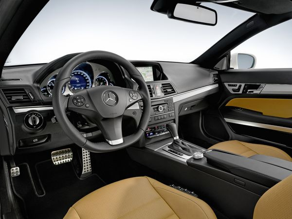 Mercedes dévoile la nouvelle Mercedes Classe E Coupé à Genève