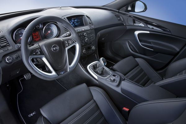 La version sportive de l’Opel Insignia au salon de Barcelone