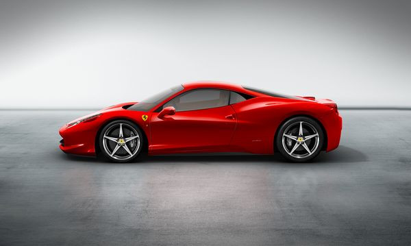 Ferrari diffuse les premières images de la nouvelle Ferrari 458 Italia