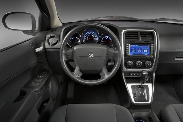 Première mondiale au salon de Francfort pour le nouveau Dodge Caliber
