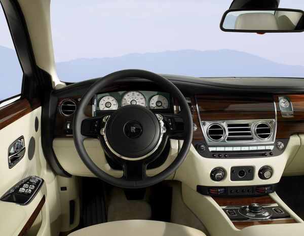 Première mondiale au salon de l’automobile de Francfort pour la Rolls-Royce Ghost