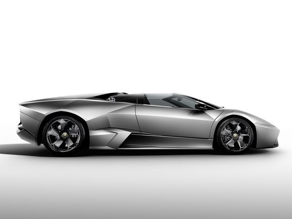 Découvrez la Lamborghini Reventon Roadster