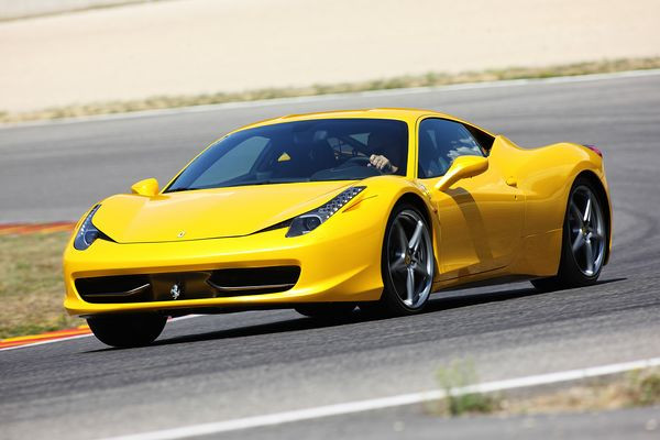 Retour sur la nouvelle Ferrari 458 Italia