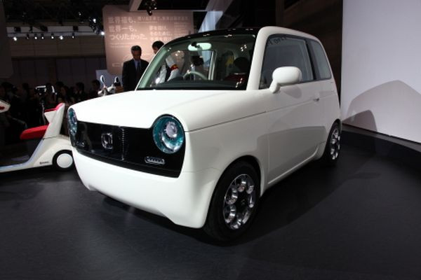 Le salon automobile international de Tokyo ouvre ses portes
