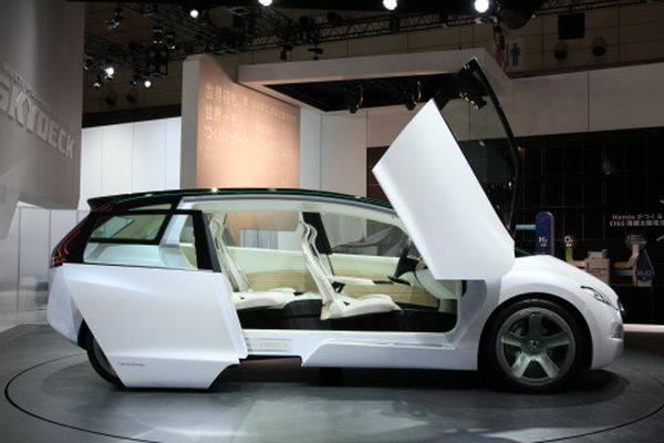 Le salon automobile international de Tokyo ouvre ses portes