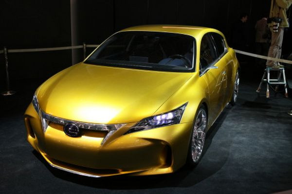 Le salon automobile international de Tokyo ouvre ses portes