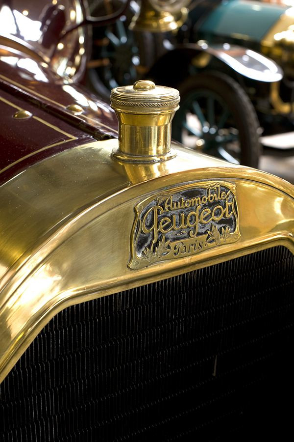 Peugeot expose une sélection de neuf modèles de 1899 à 1967 au salon Rétromobile