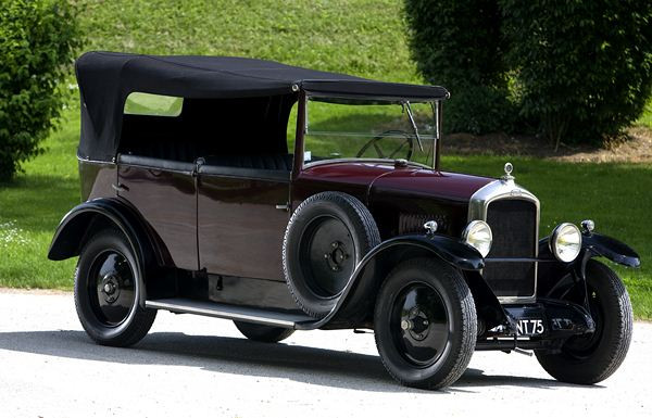 Peugeot expose une sélection de neuf modèles de 1899 à 1967 au salon Rétromobile