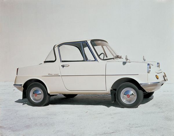 Mazda retrace ses 90 ans d'existence au salon Rétromobile