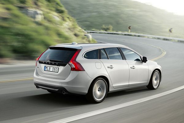 Volvo dévoile le nouveau break V60