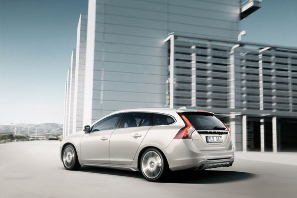 Volvo dévoile le nouveau break V60