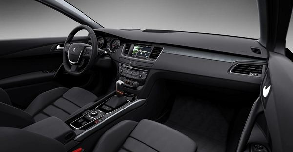 Première mondiale à Paris pour la Peugeot 508 SW