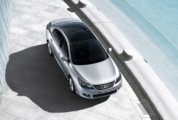 Première mondiale au Salon Automobile de Moscou pour la nouvelle Renault Latitude