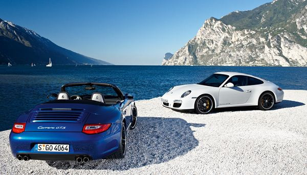 Une nouvelle Porsche 911 Carrera GTS à Paris