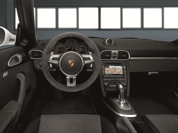 Une nouvelle Porsche 911 Carrera GTS à Paris