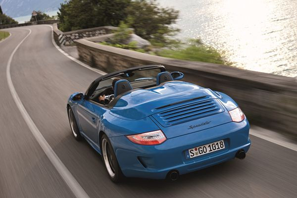 Porsche lève le voile sur la quatrième génération de la Porsche 911 Speedster