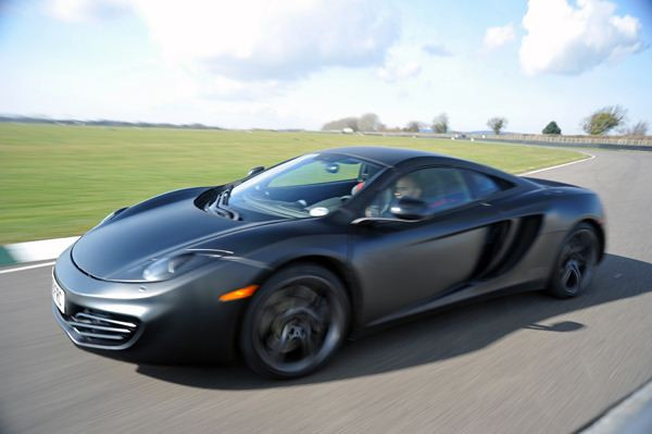 McLaren Automotive présente la MP4-12C à Paris
