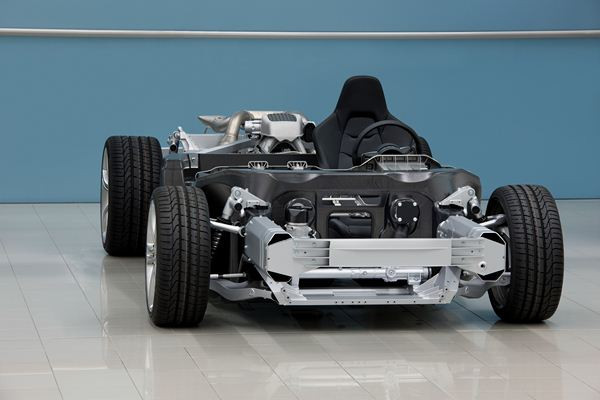 McLaren Automotive présente la MP4-12C à Paris