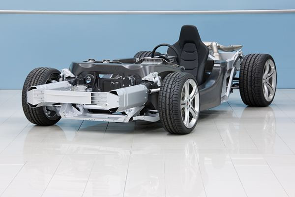McLaren Automotive présente la MP4-12C à Paris