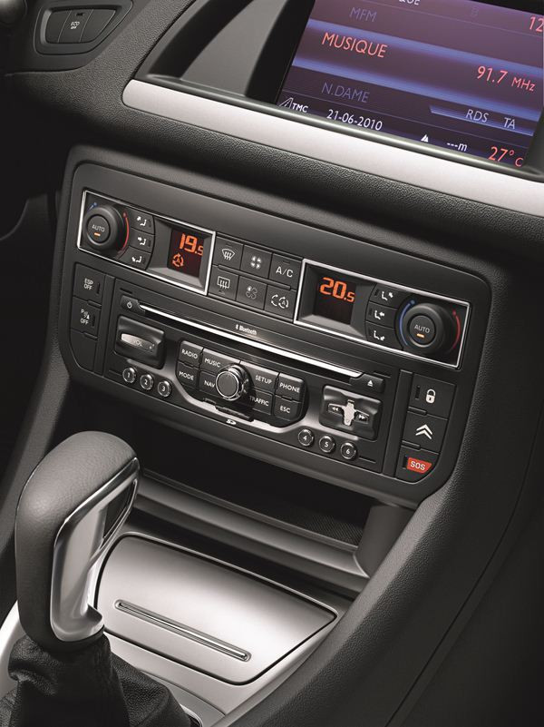 La Citroën C5 s'offre un léger restyling à l'occasion du Mondial