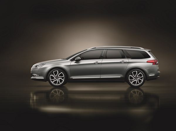 La Citroën C5 s'offre un léger restyling à l'occasion du Mondial