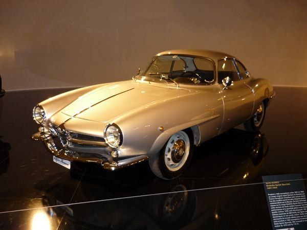 Découvrez l'Incroyable Collection du Mondial de l'Automobile 2010
