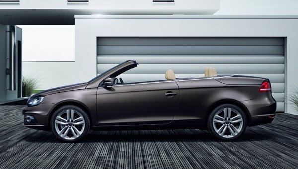 Volkswagen dévoile son nouveau coupé-cabriolet Eos au salon de Los Angeles