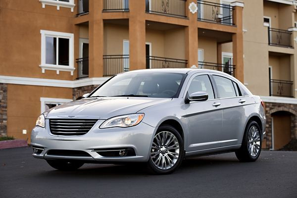 La nouvelle Chrysler 200 dévoilée au salon de Los Angeles